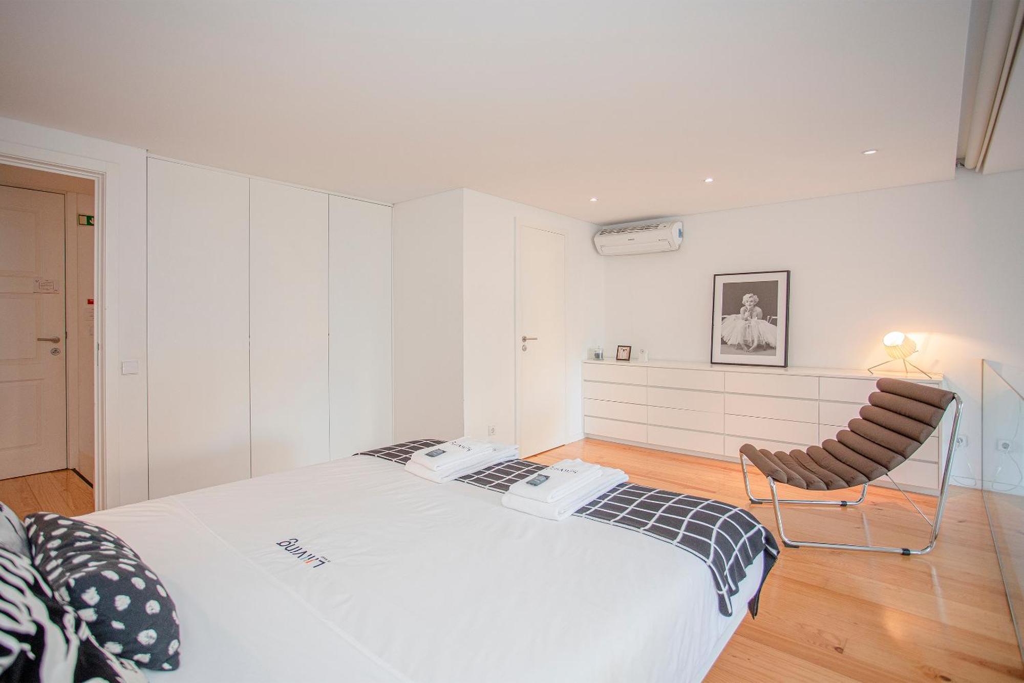 Apartamento Liiiving In Porto - Garden Light Mezzanine Exterior foto